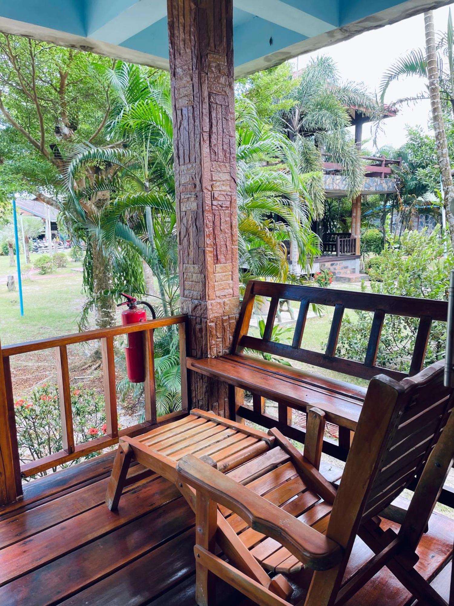 Markhouse Bungalow Ko Kut 외부 사진